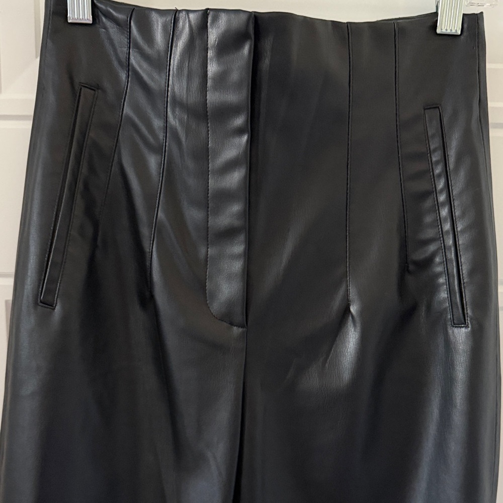 Zara Black High-Waisted Faux Leather Pants - Picture 5 of 5